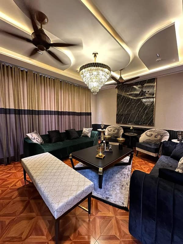 1 Kanal Fully Furnished Available For Rent In DHA Phase 5 With Super Hot Location. 8