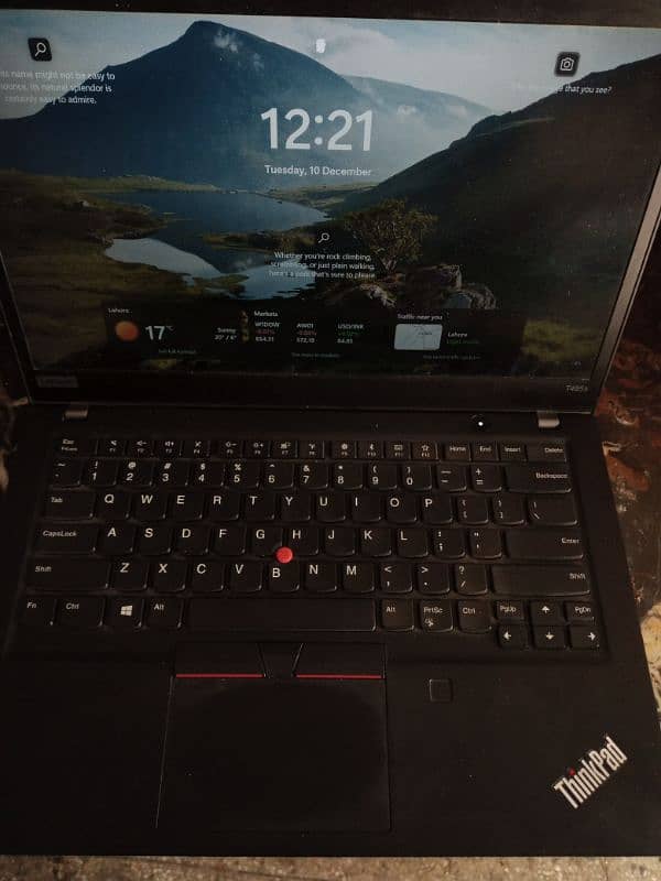 Lenovo laptop t495s 1