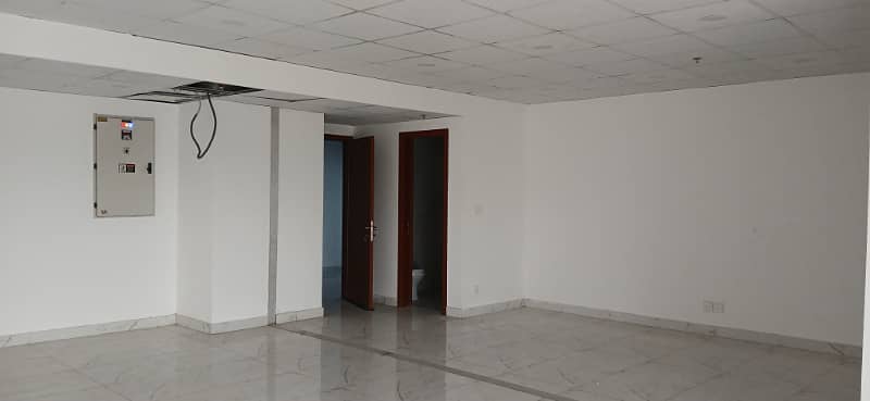 Brand New 2132 Square Feet Office Available For Rent In Grand Square Mall main boulevard Gulberg 3 8