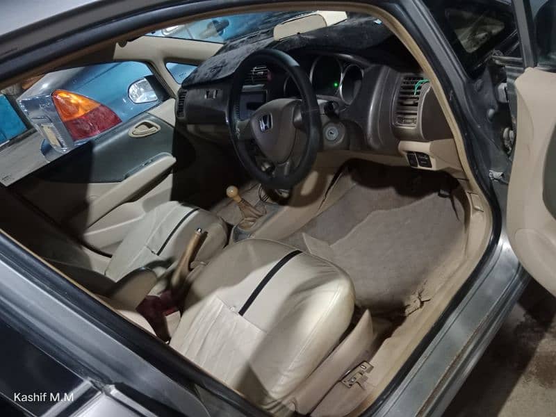 Honda City IDSI 2006 manual 6