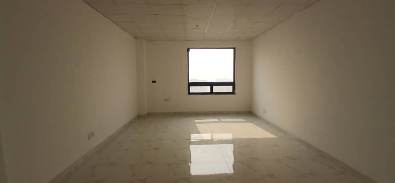 Brand New 408 Square Feet Office Prime Space Available For Rent In Grand Square Mall 0