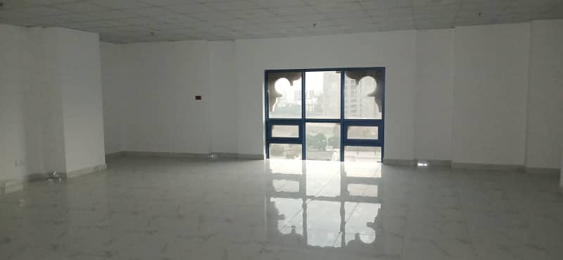 883 Square Feet Office Prime Space Available For Rent In Grand Square Mall 14