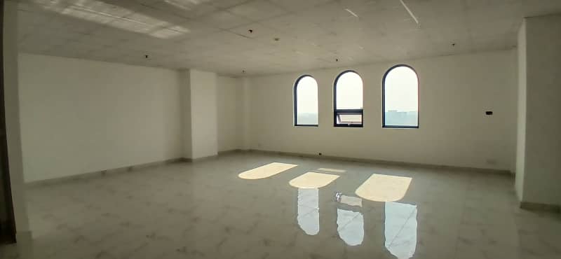 Brand New 849 Square Feet Office Prime Space Available For Rent In Grand Square Mall 0