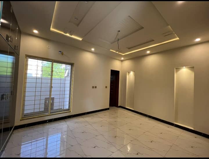 5 marla Facing Park house for rent in Ali Block, Bahria Town Lahore 2