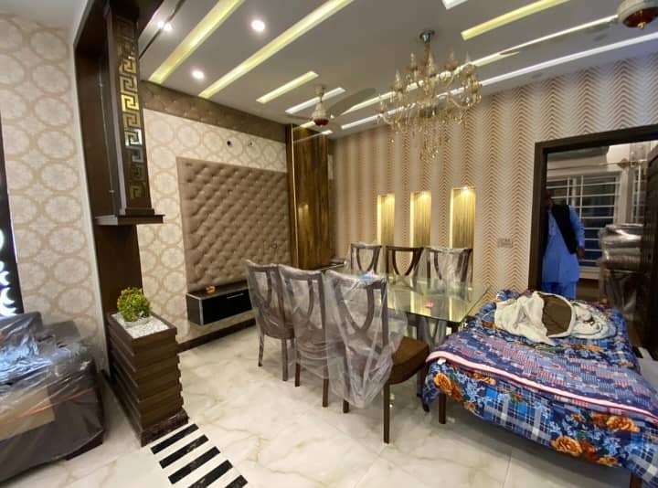 5 marla Facing Park house for rent in Ali Block, Bahria Town Lahore 12