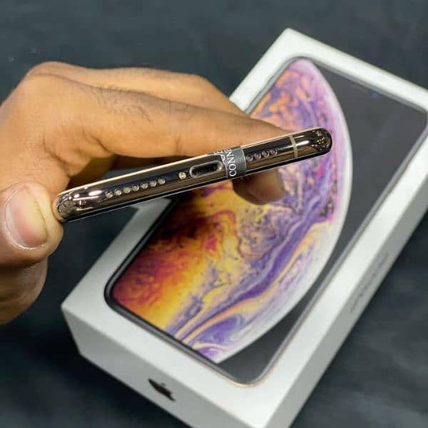 Apple iPhone xs max 256Gb memory 0325,3982,996 1