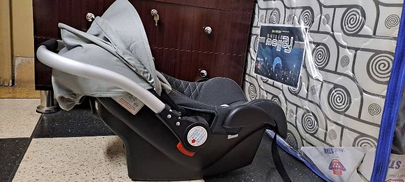 Baby carrycot | 3 in 1 carrycot (carrier / car seat / rocker) 2