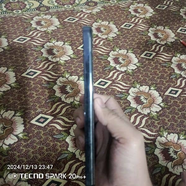 note 30 infinix arjand sell. . . 4