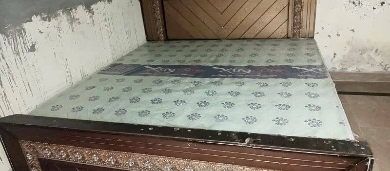 King Size used bed for sale in good condition without mattress 2