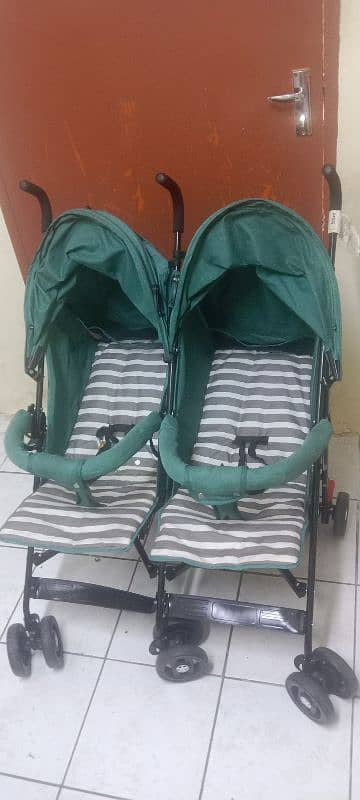 twins stroller 2