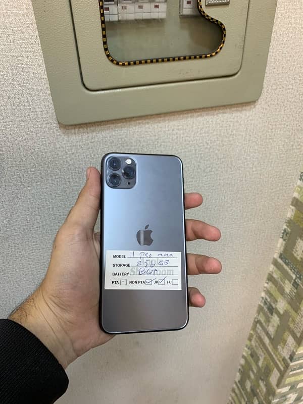 iPhone 11 Pro Max Non PTA 2 months sim time 0