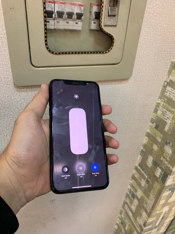 iPhone 11 Pro Max Non PTA 2 months sim time 1