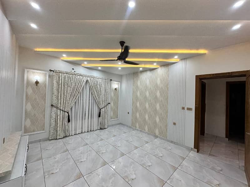 DC colony main. road corner house for sale 15