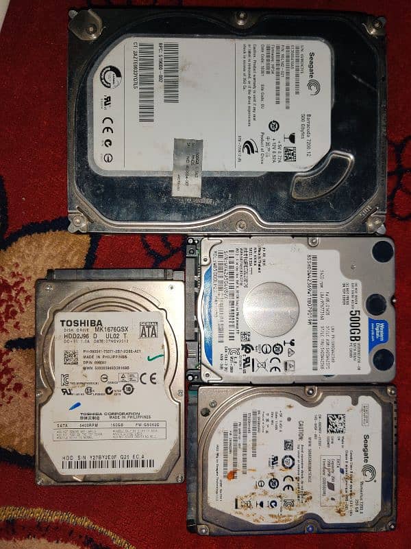 1 PC HDD 500 gb 3 laptop HDD 500gb,250gb,160gb 0