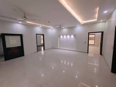 1 Kanal Upper Portion For Rent In DHA Lahore Phase 1 Sprat Gate Slightly Used