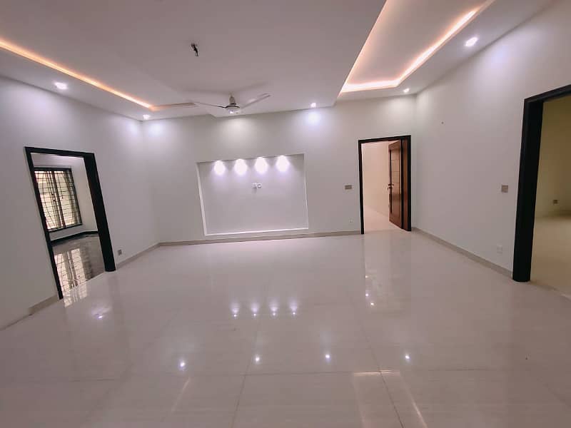 1 Kanal Upper Portion For Rent In DHA Lahore Phase 1 Sprat Gate Slightly Used 18