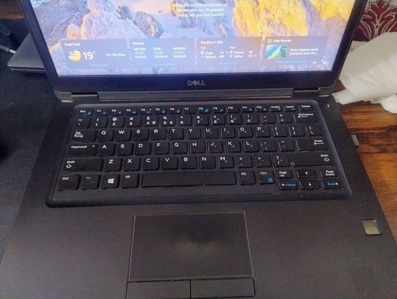 Dell Latitude 5490 1