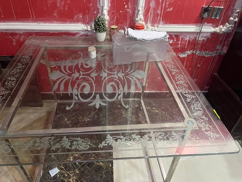 dinning table with steel base with 5 chairs for sell 1