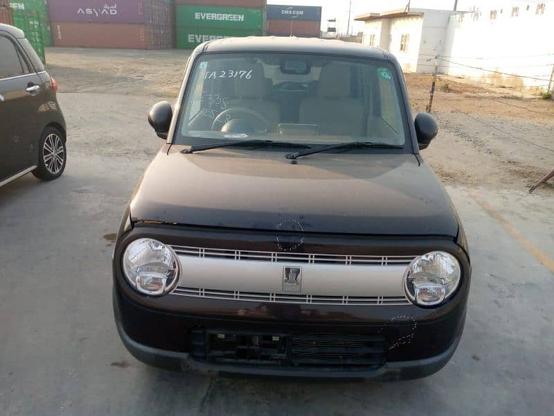 Suzuki Alto Lapin 2024 3