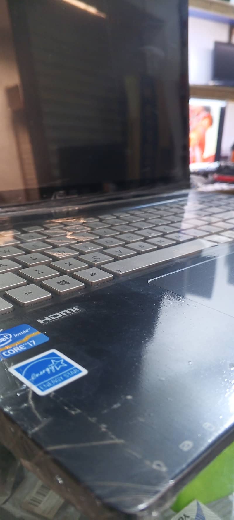 Asus i7 3rd Gen Touch Laptop 0