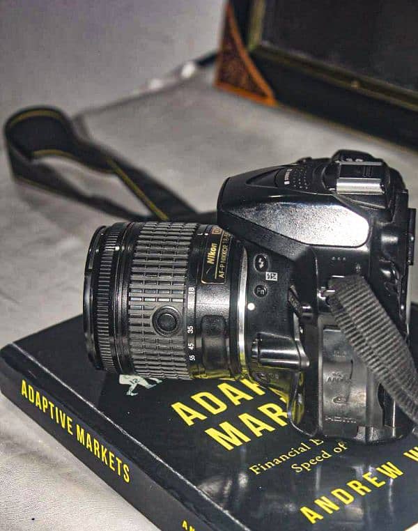 Nikon D5300 DSLR camera for sale with 18-55 mm lens 1