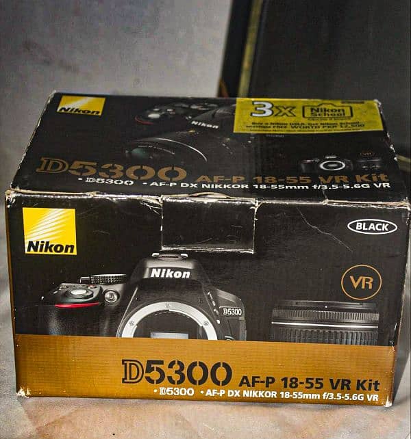 Nikon D5300 DSLR camera for sale with 18-55 mm lens 10