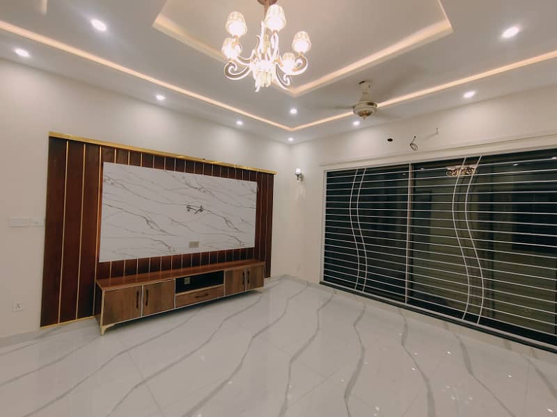 1 Kanal Upper Portion for Rent in DHA Lahore Phase 4 Near DID Commercial 2