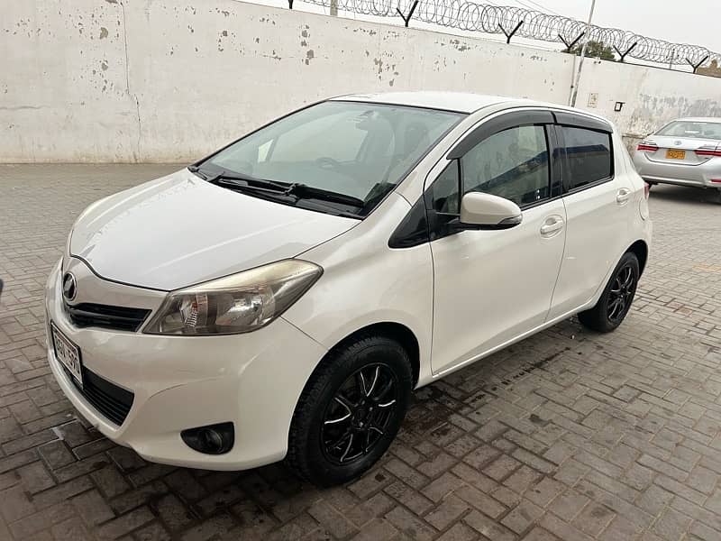 Toyota Vitz 2014 5