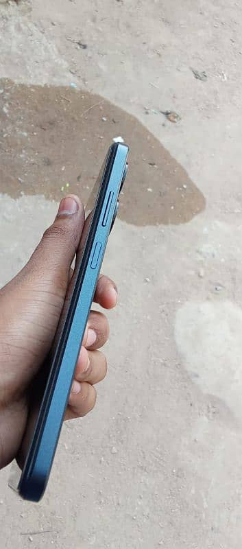 Infinix hot 30 paly  6/64 3