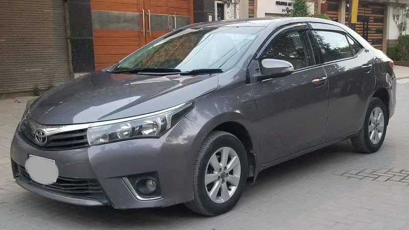 Toyota Corolla Altis 2015 3