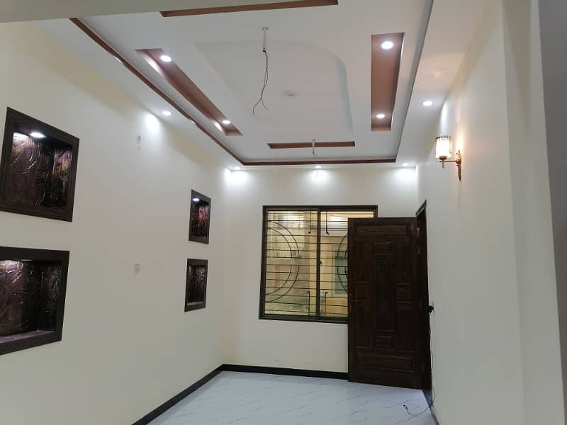 4 KANAL BUILDING GULBERG 3