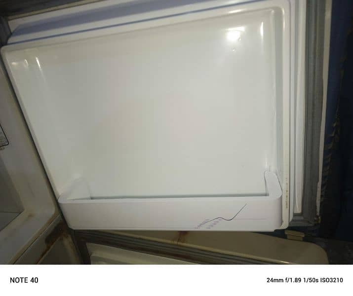 2 doors medium fridgr for sale 2