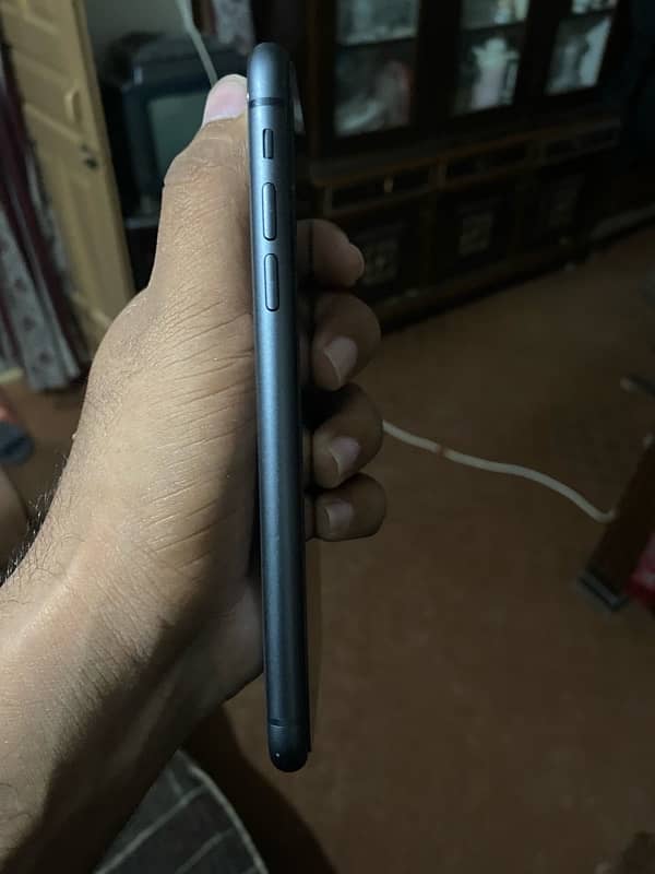 iphone 11 jv black 1