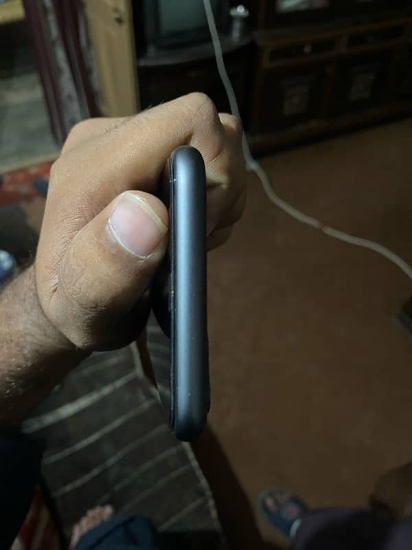 iphone 11 jv black 4