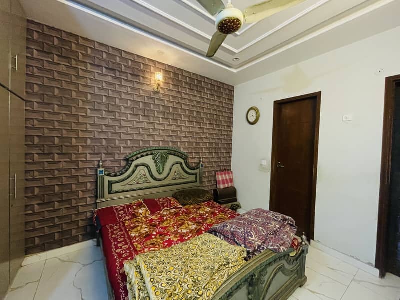 FIVE MARLA DOUBLE STOREY HOUSE IN IQBAL TOWN VERY PRIME LOCATION 5