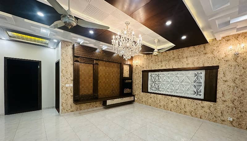 Well-Constructed Brand New House Available For Sale In Allama Iqbal Town Very Prime Location 8