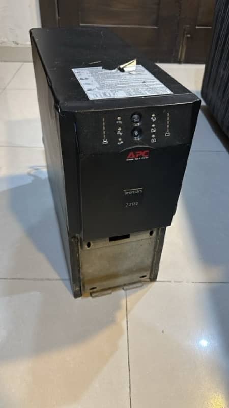 APC UPS / 2.2 KVA / Urgent Sale 1