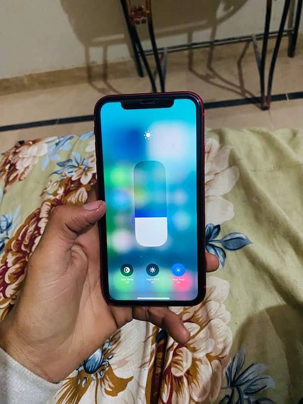 Iphone xr 128gb pta approved 5