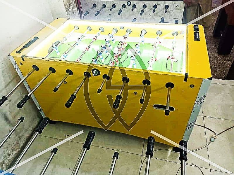 Foosball table / hand ball / soccer table / bdawa  / patti / 9