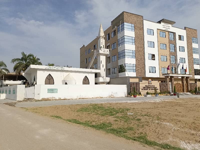 120 sq yard Transfer West Open plot for sale in SAADI GARDEN block 1 (IN FRONT OF BILAL MASJID) 0