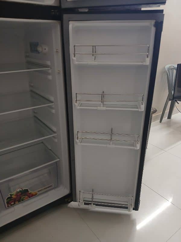 Dawlance Refrigerator DFD-900 For Sale 5