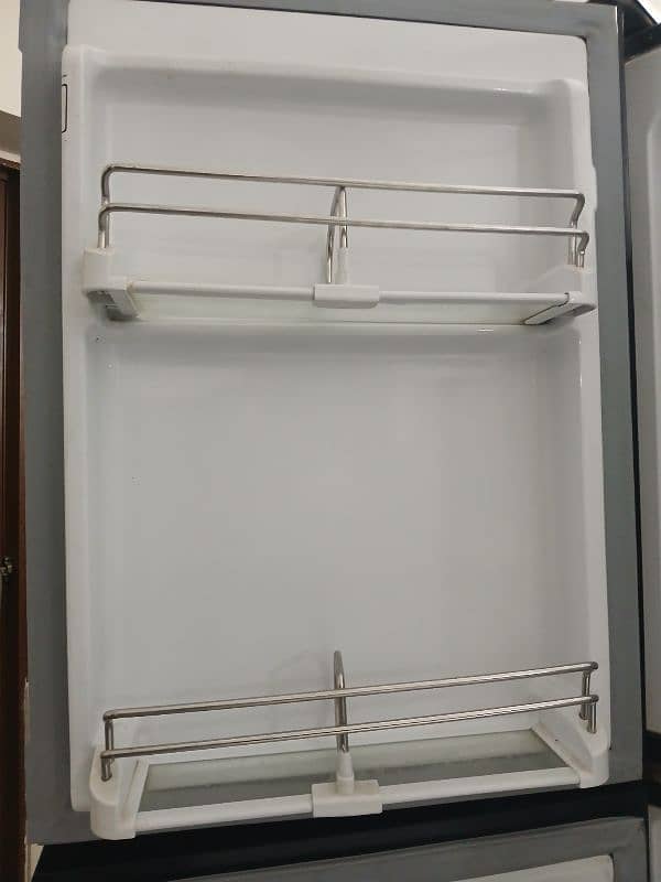 Dawlance Refrigerator DFD-900 For Sale 8