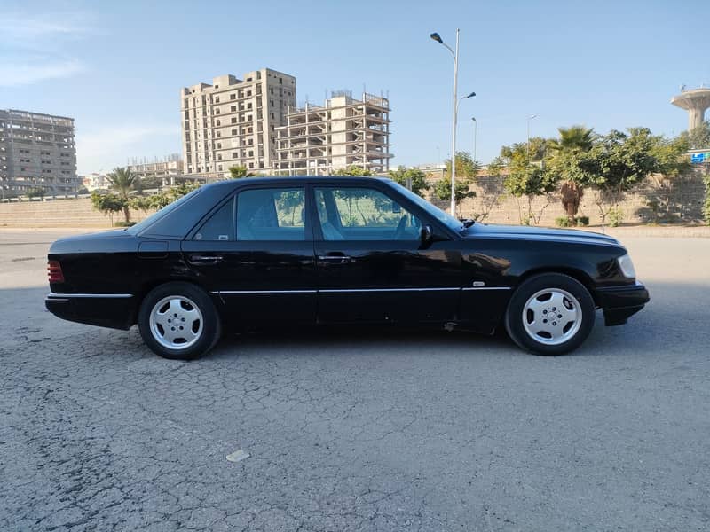 Mercedes E Class 1986 W124 OM 602 2500cc Diesel 4