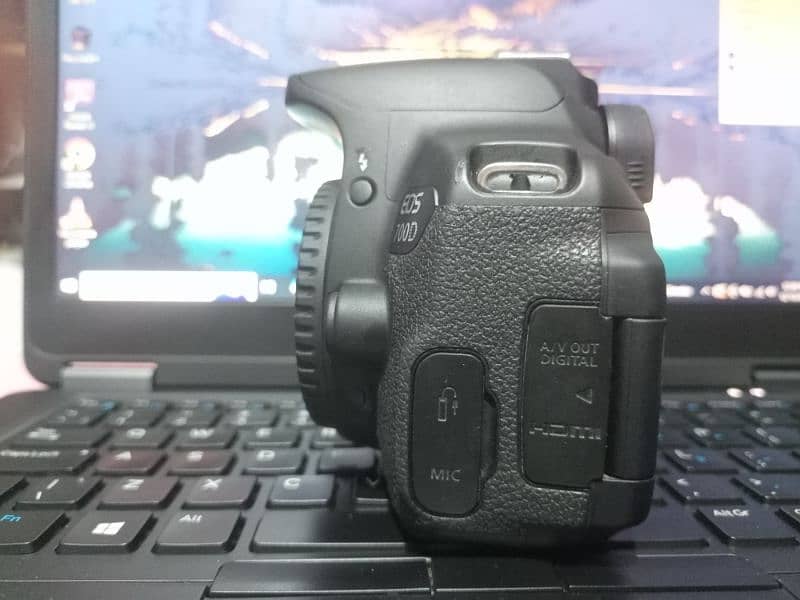 canon 700D 18-55 lens boya mic 2