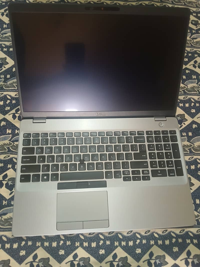 Dell Laptop 3551 10 by 10 condition 2