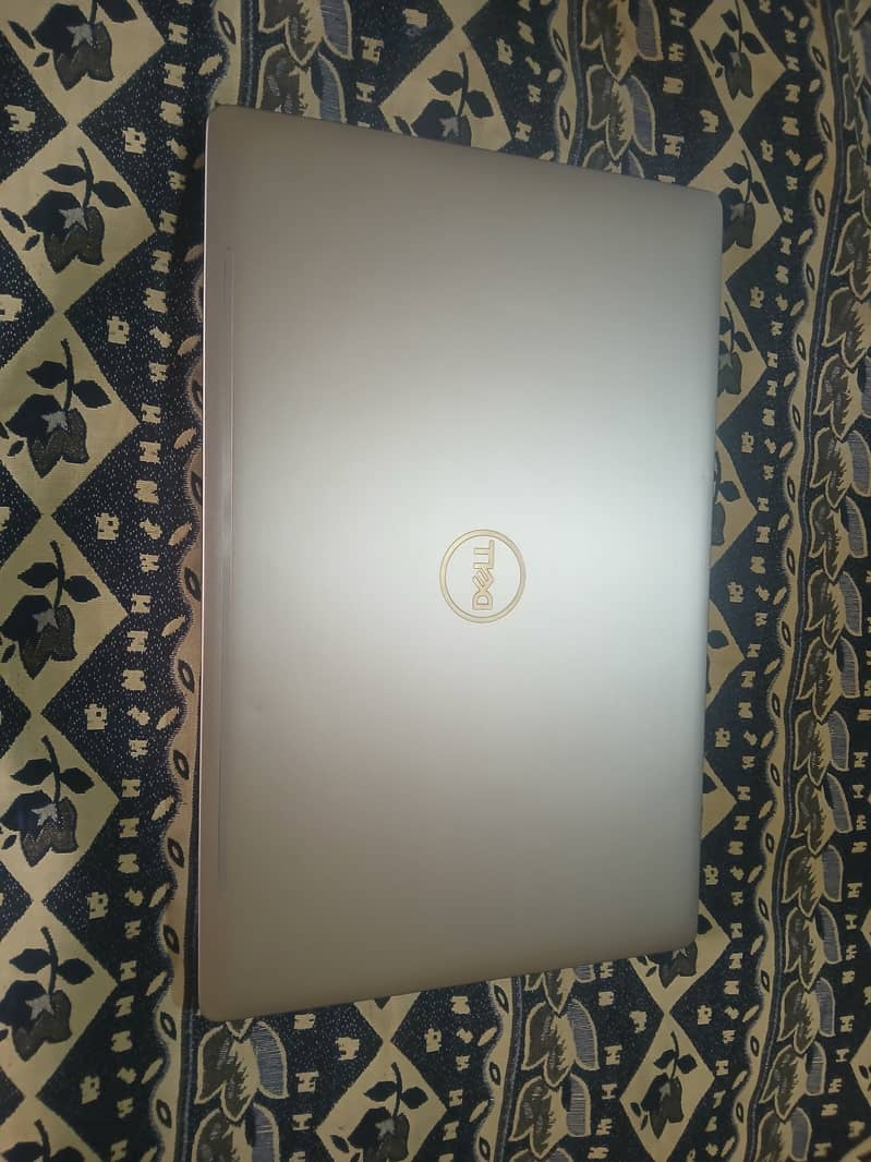 Dell Laptop 3551 10 by 10 condition 3