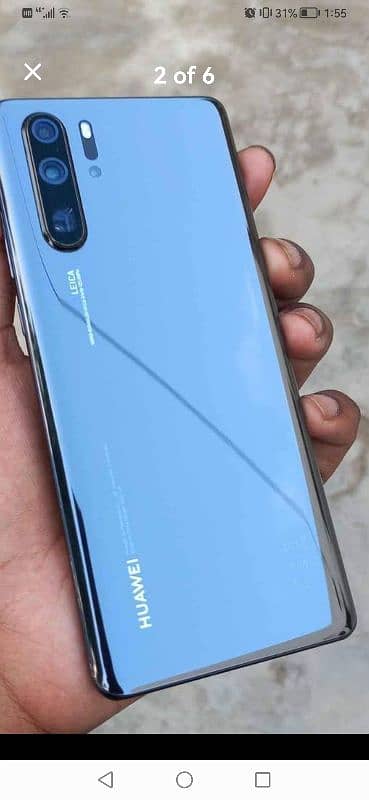 Hwawei p 30 pro 10 by 10 one hand use 8 ram 256 memory 0