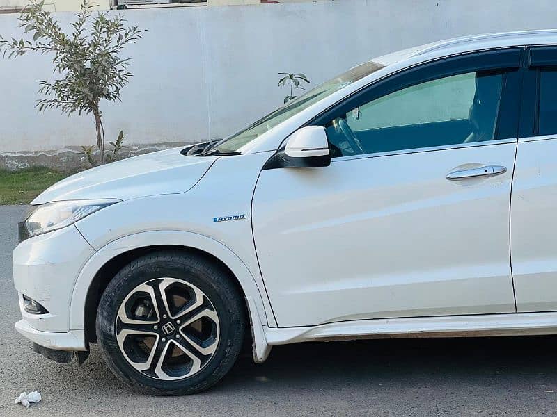 Honda Vezel 2016 3