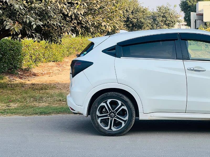 Honda Vezel 2016 6