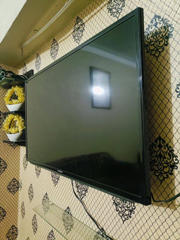 URGENT SALE SAMSUNG 43 INCH ORGINAL LED NOT OPEN NOT REPAIR 4